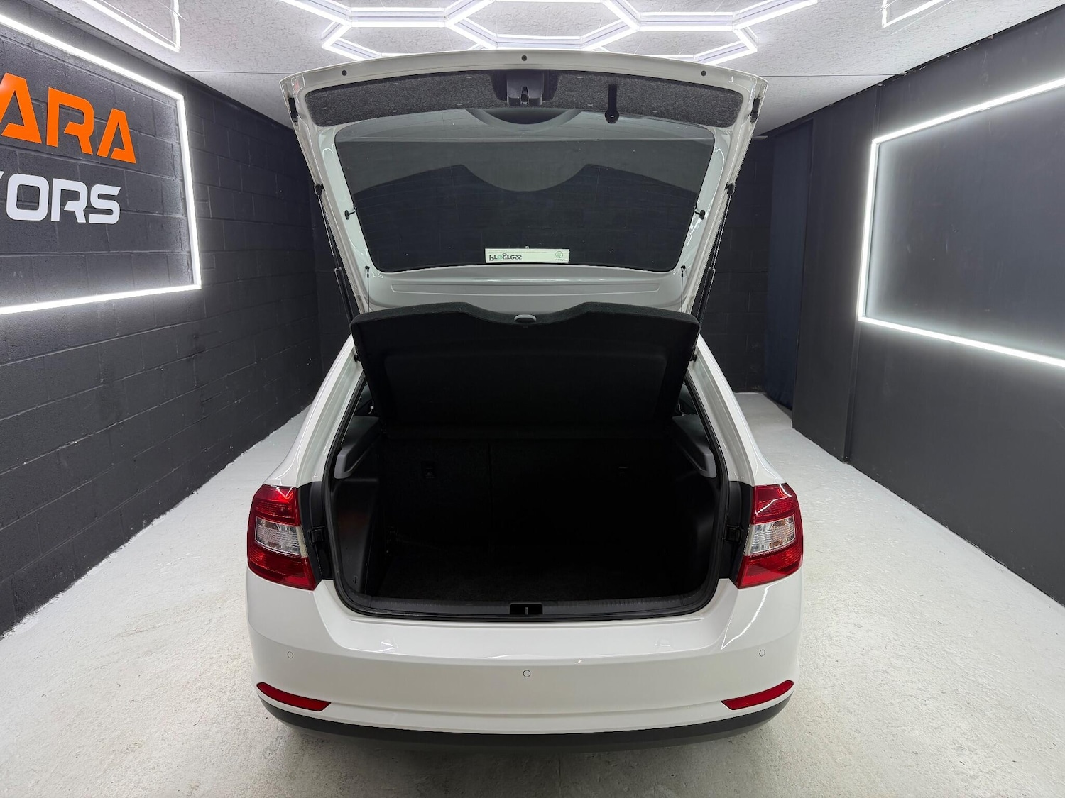 Used Skoda Rapid Spaceback 2015 for sale - 76862569: Photo 14