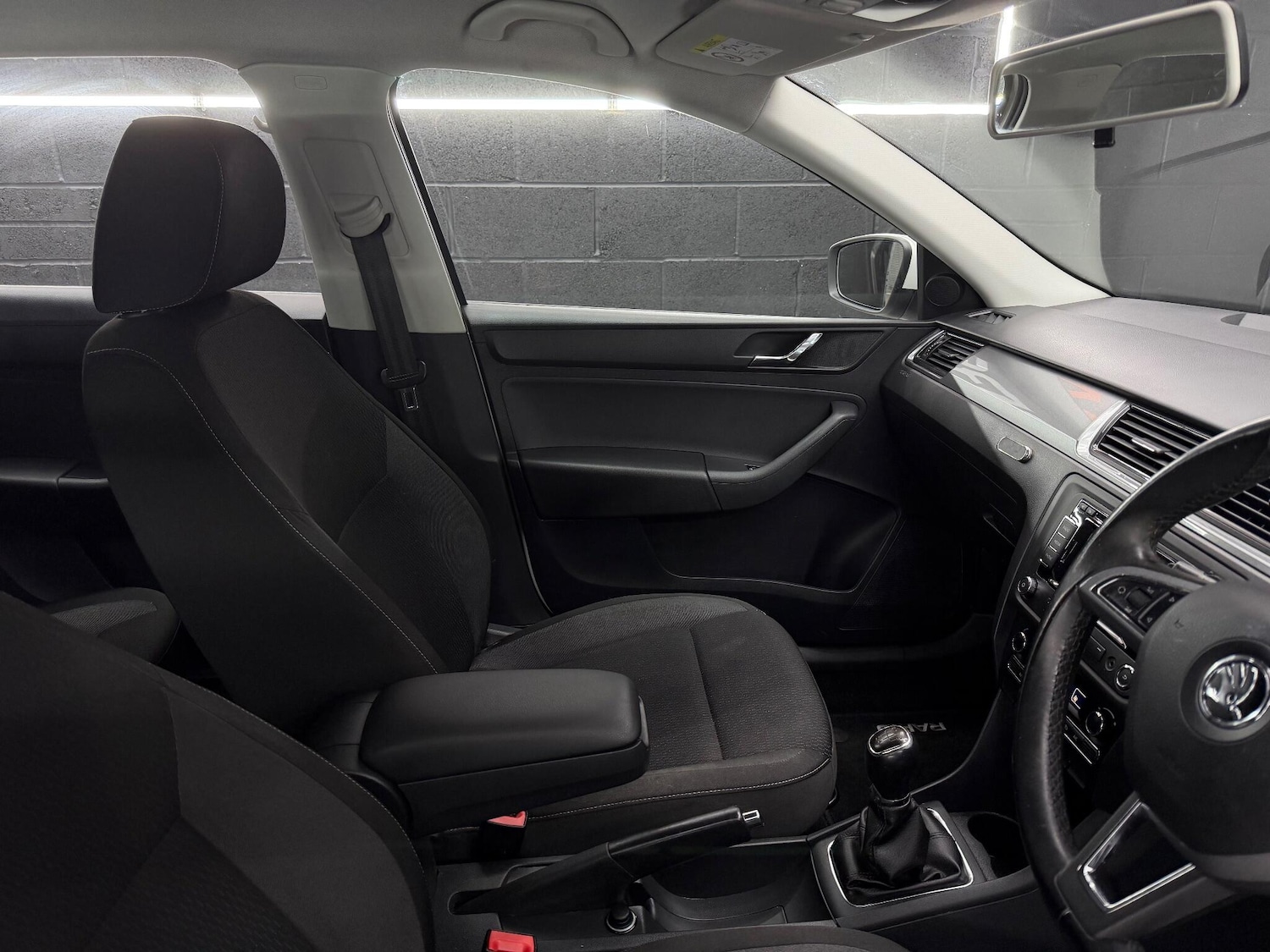 Used Skoda Rapid Spaceback 2015 for sale - 76862569: Photo 17