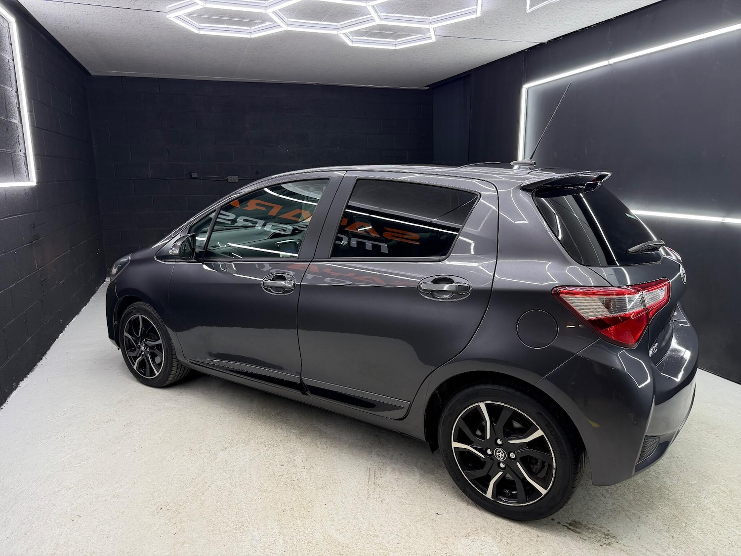 Used Toyota Yaris 2017 for sale - 77143887: Photo 12