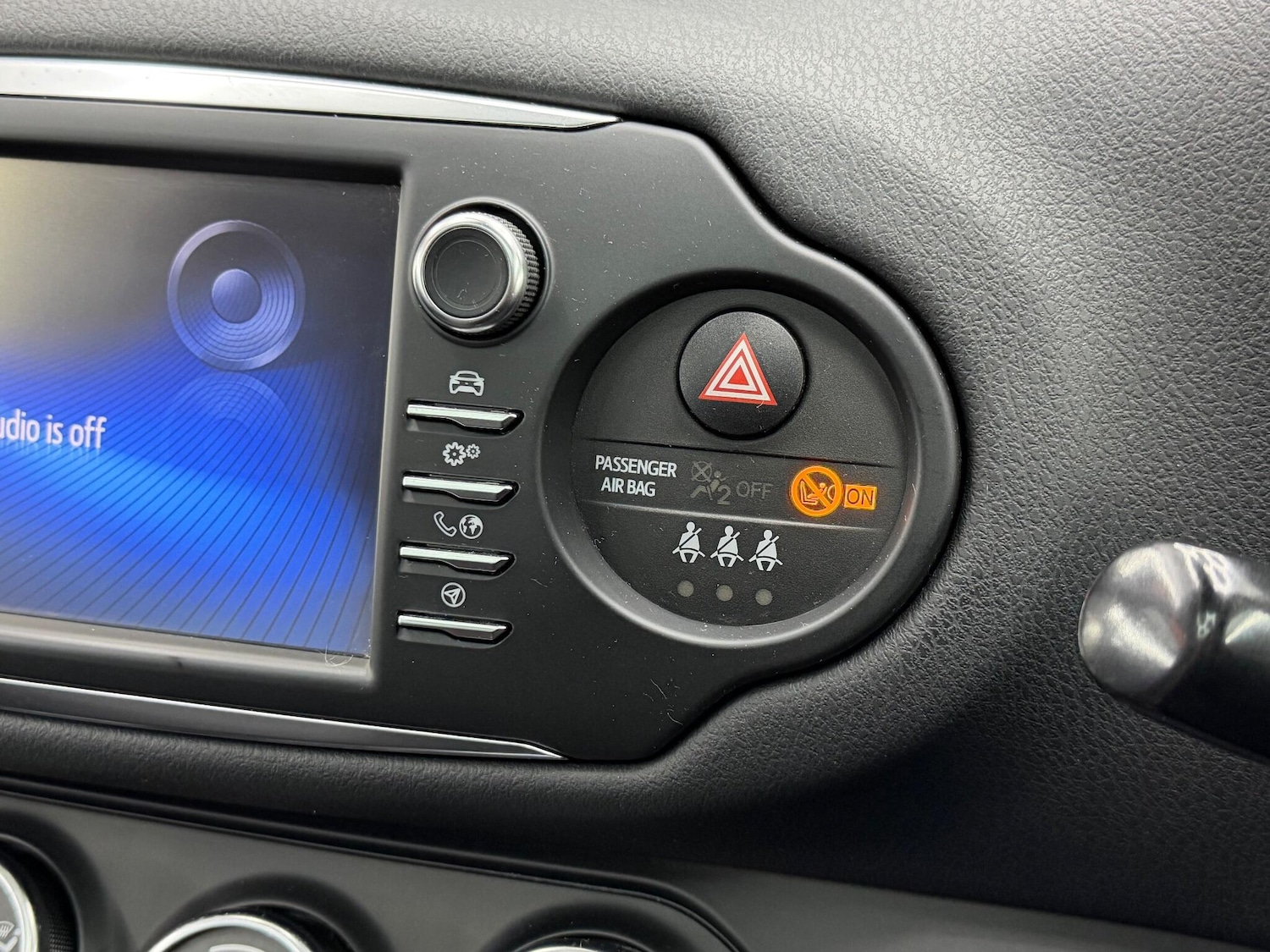 Used Toyota Yaris 2017 for sale - 77143887: Photo 26