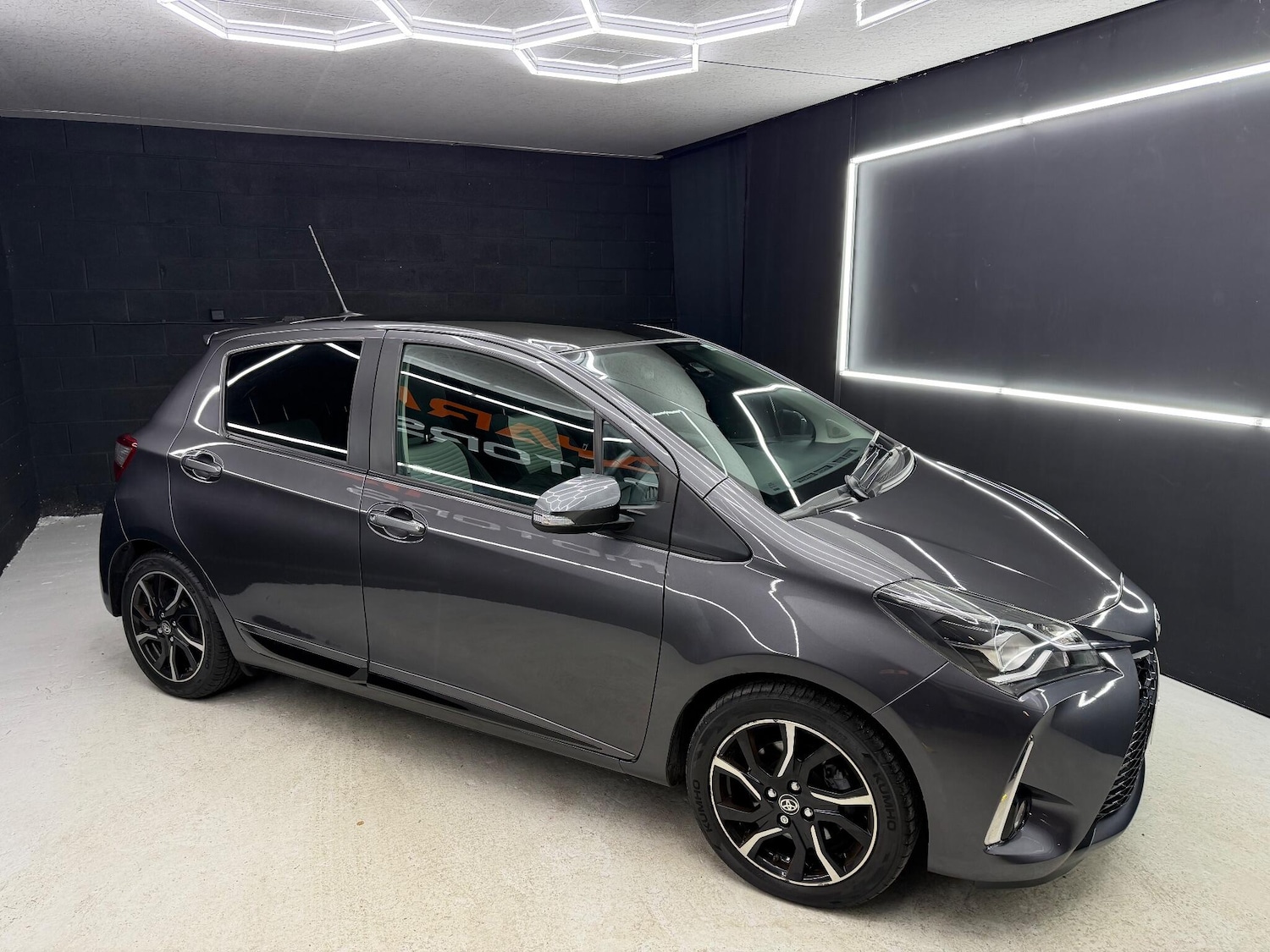 Used Toyota Yaris 2017 for sale - 77143887: Photo 8