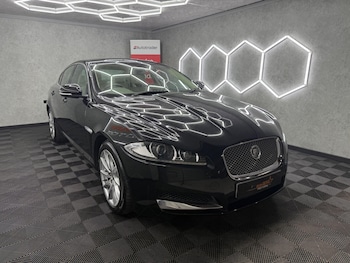 Used Jaguar XF 2013 for sale - 79475613: Photo