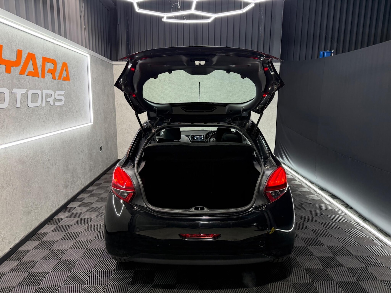 Used Peugeot 208 2016 for sale - 77343800: Photo 15