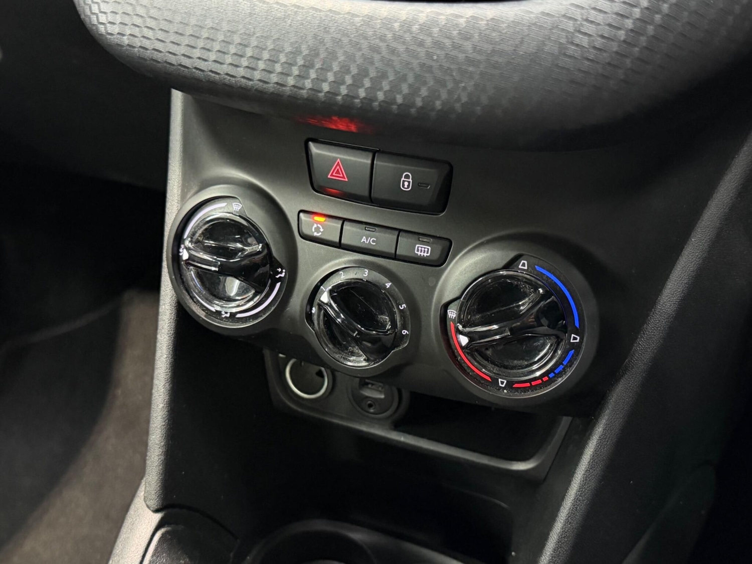 Used Peugeot 208 2016 for sale - 77343800: Photo 26