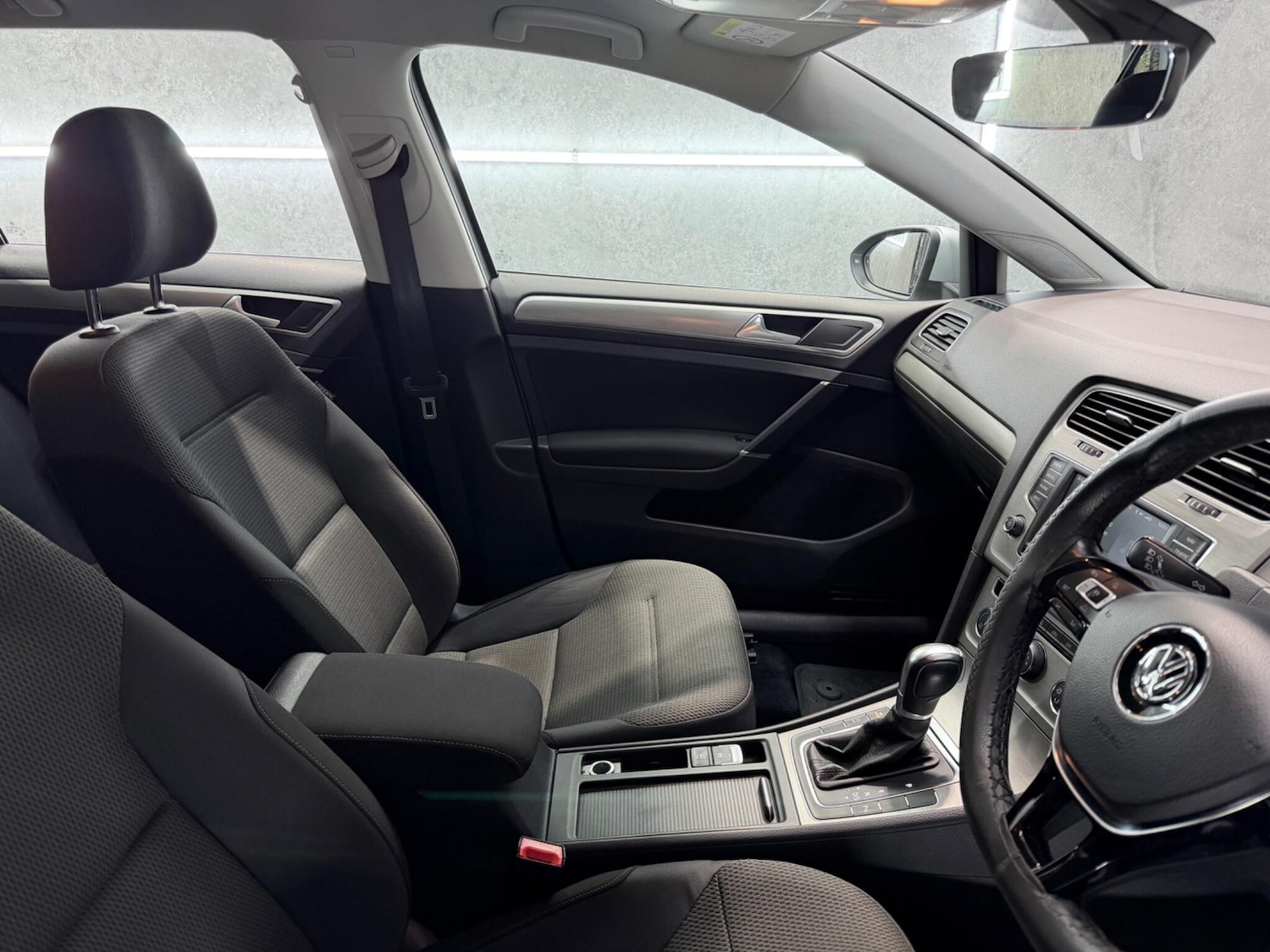 Used Volkswagen Golf 2016 for sale - 77330450: Photo 19