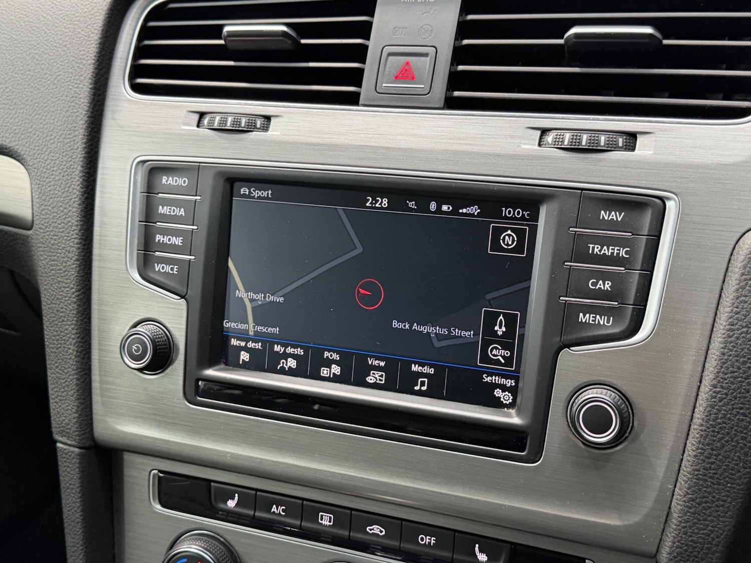 Used Volkswagen Golf 2016 for sale - 77330450: Photo 29