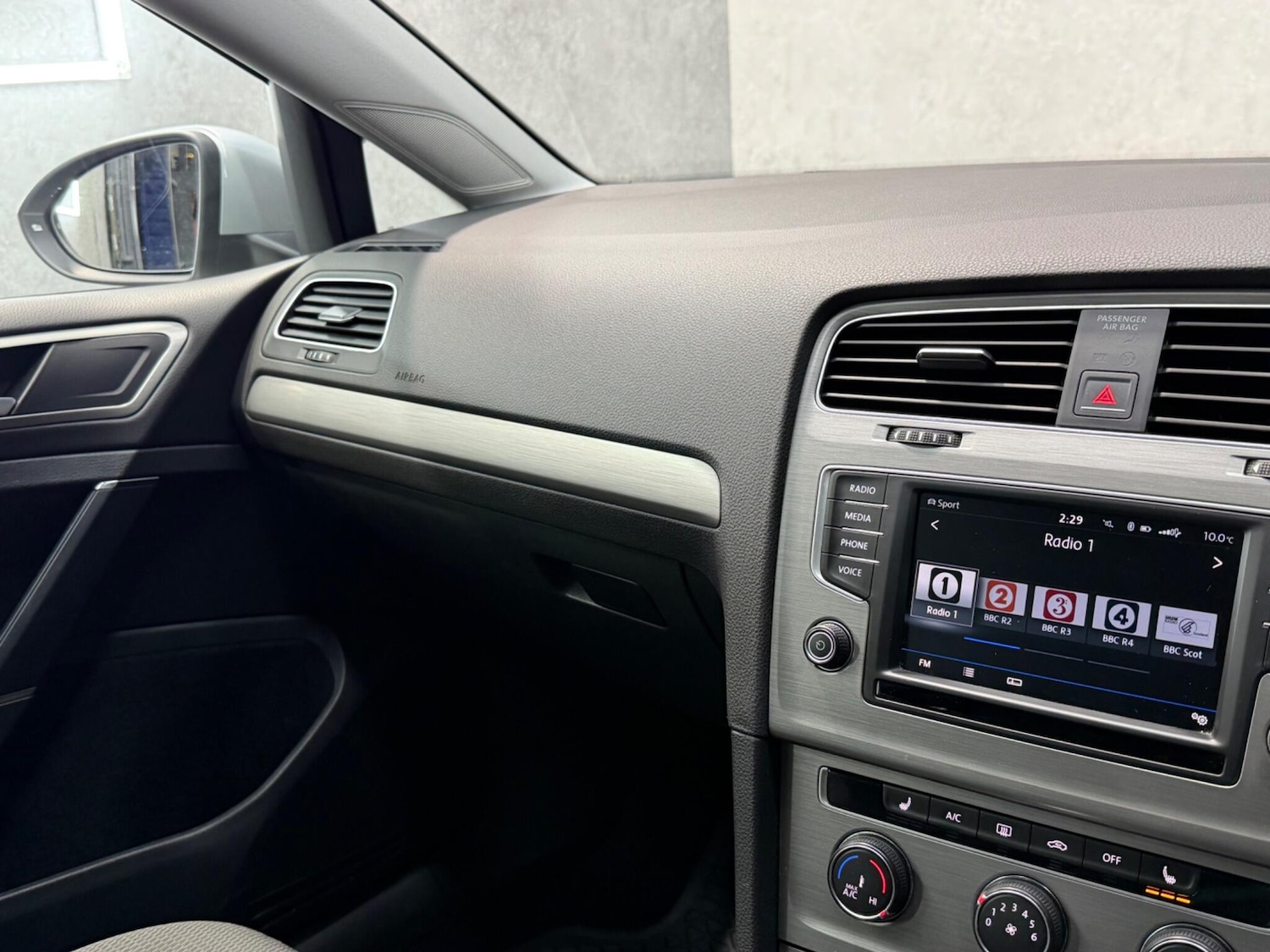 Used Volkswagen Golf 2016 for sale - 77330450: Photo 31