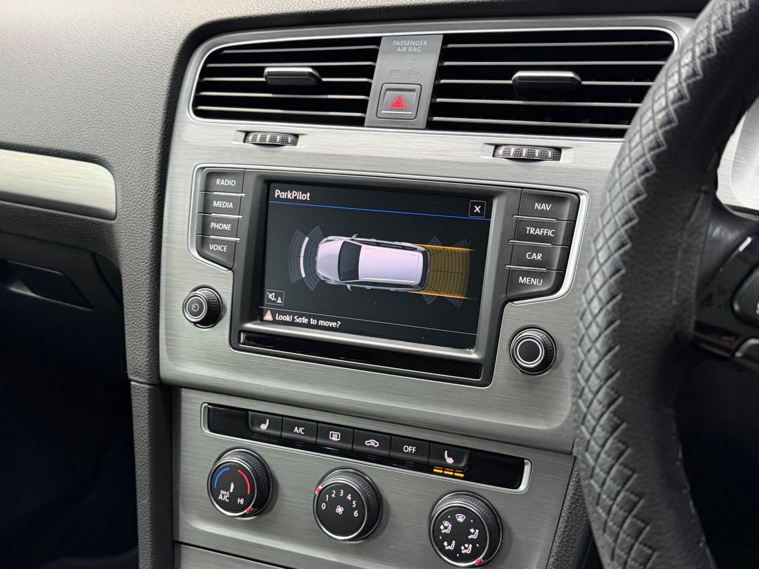 Used Volkswagen Golf 2016 for sale - 77330450: Photo 34