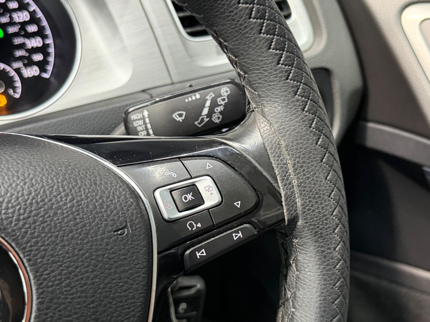 Used Volkswagen Golf 2016 for sale - 77330450: Photo 40