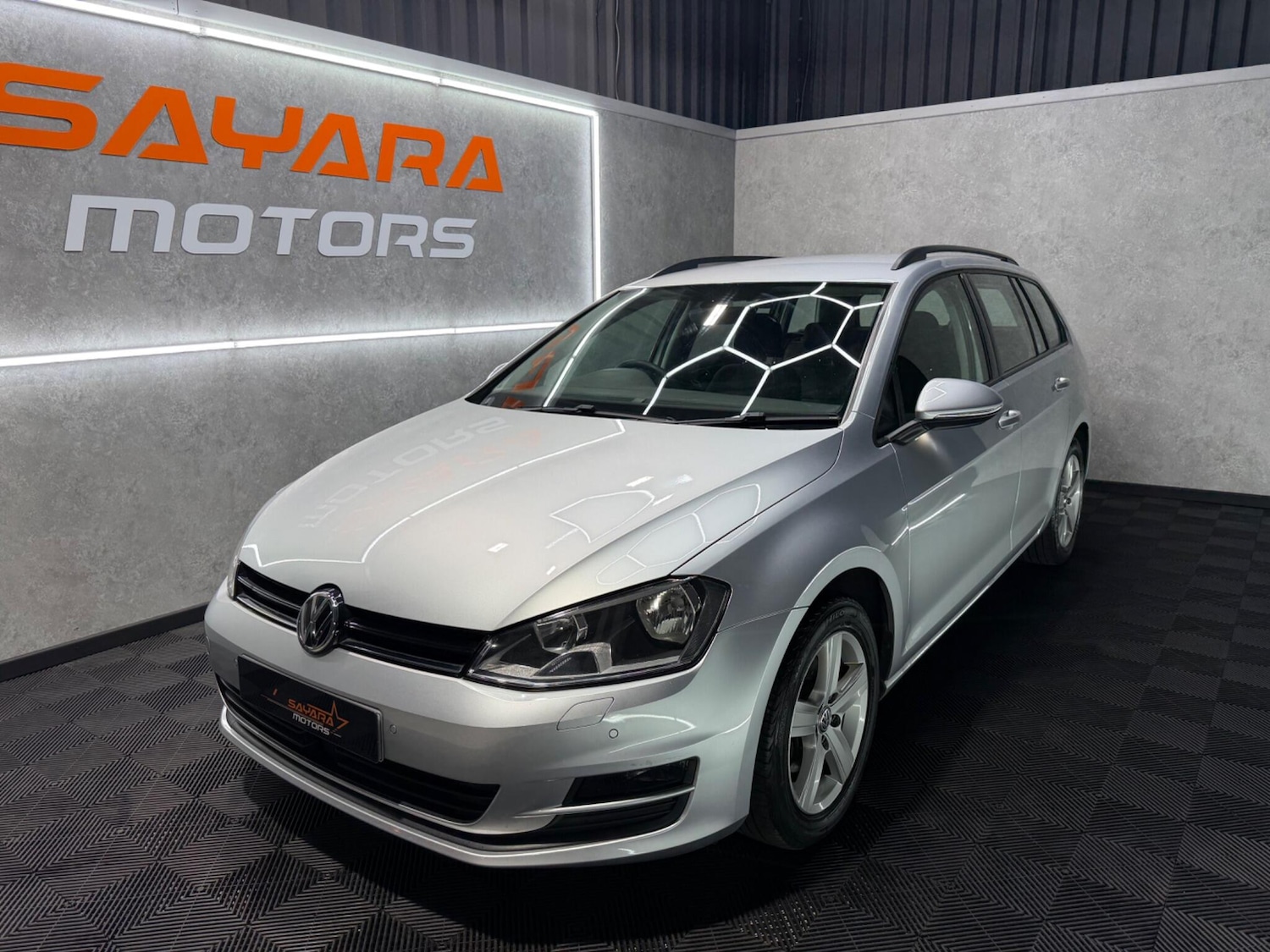 Used Volkswagen Golf 2016 for sale - 77330450: Photo 5