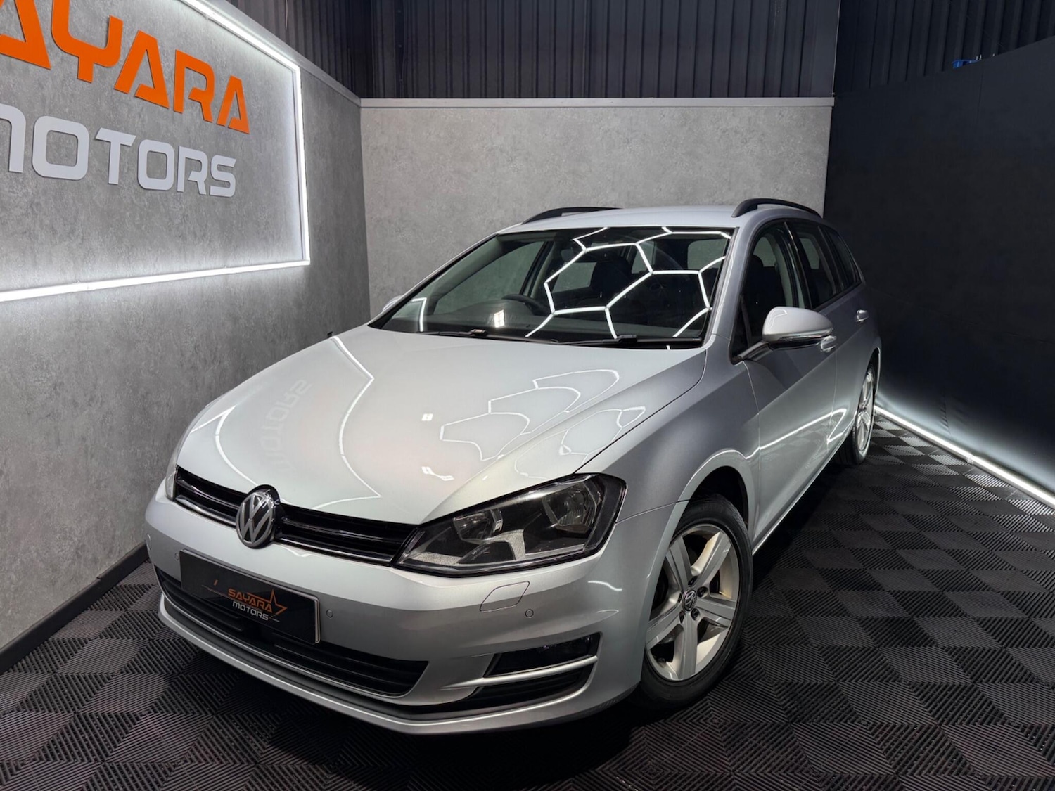 Used Volkswagen Golf 2016 for sale - 77330450: Photo 9