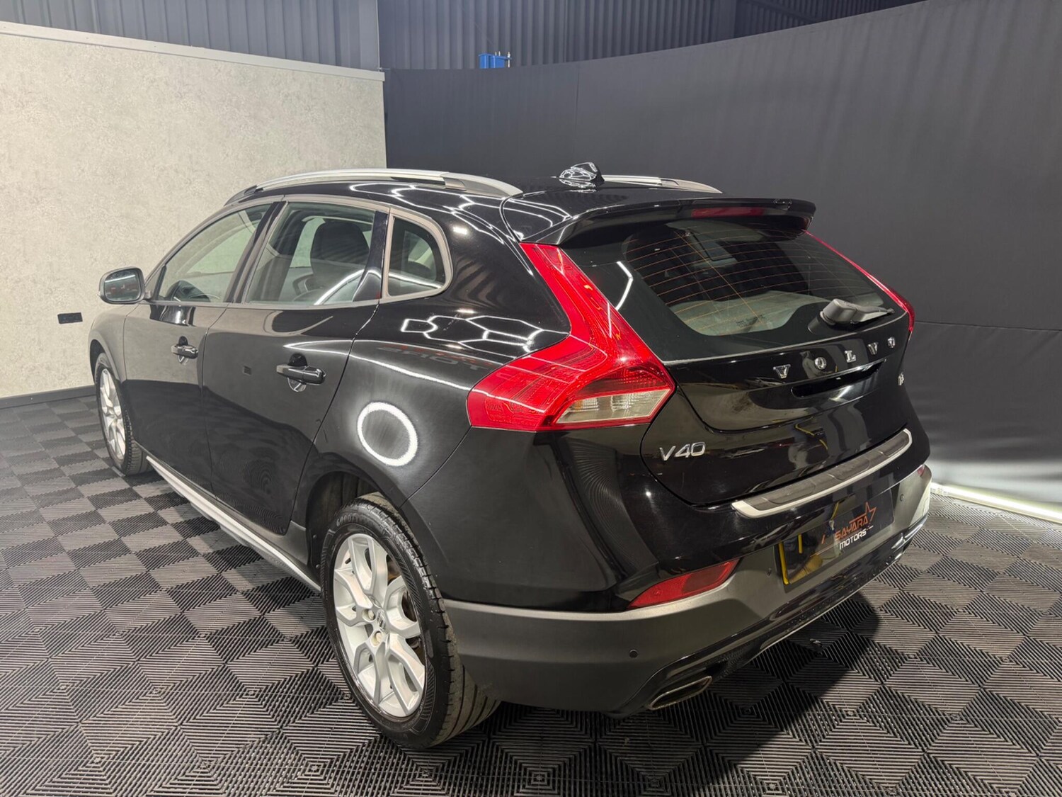 Used Volvo V40 2018 for sale - 77839369: Photo 10