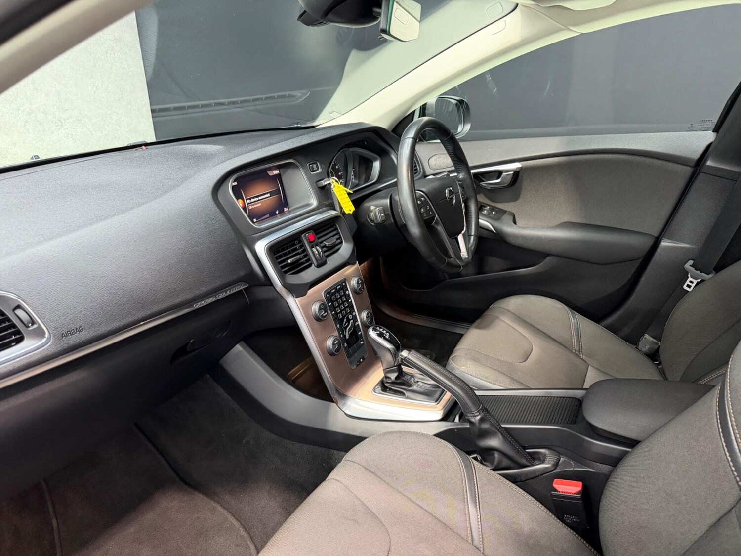 Used Volvo V40 2018 for sale - 77839369: Photo 18