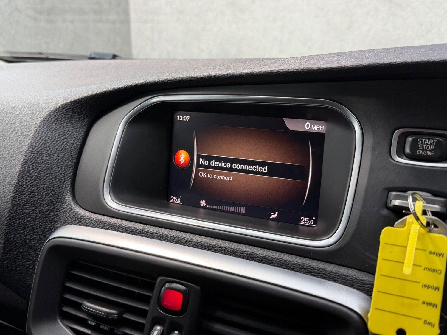 Used Volvo V40 2018 for sale - 77839369: Photo 30