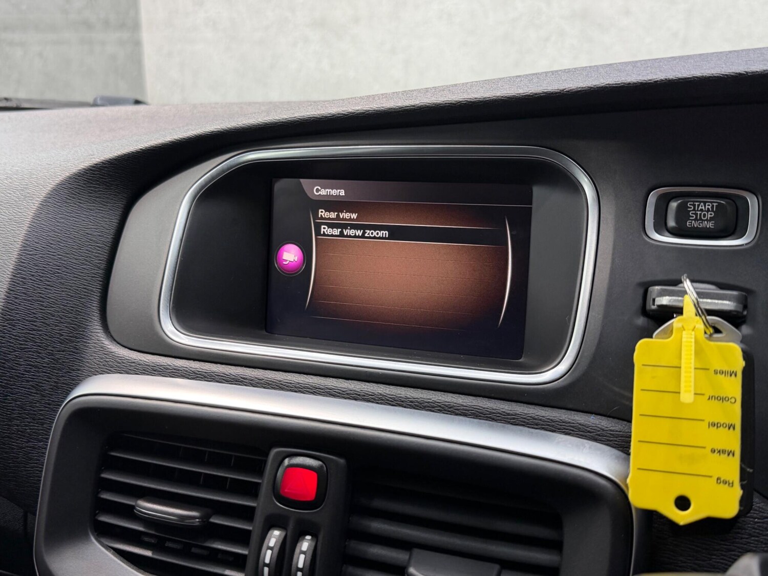 Used Volvo V40 2018 for sale - 77839369: Photo 33