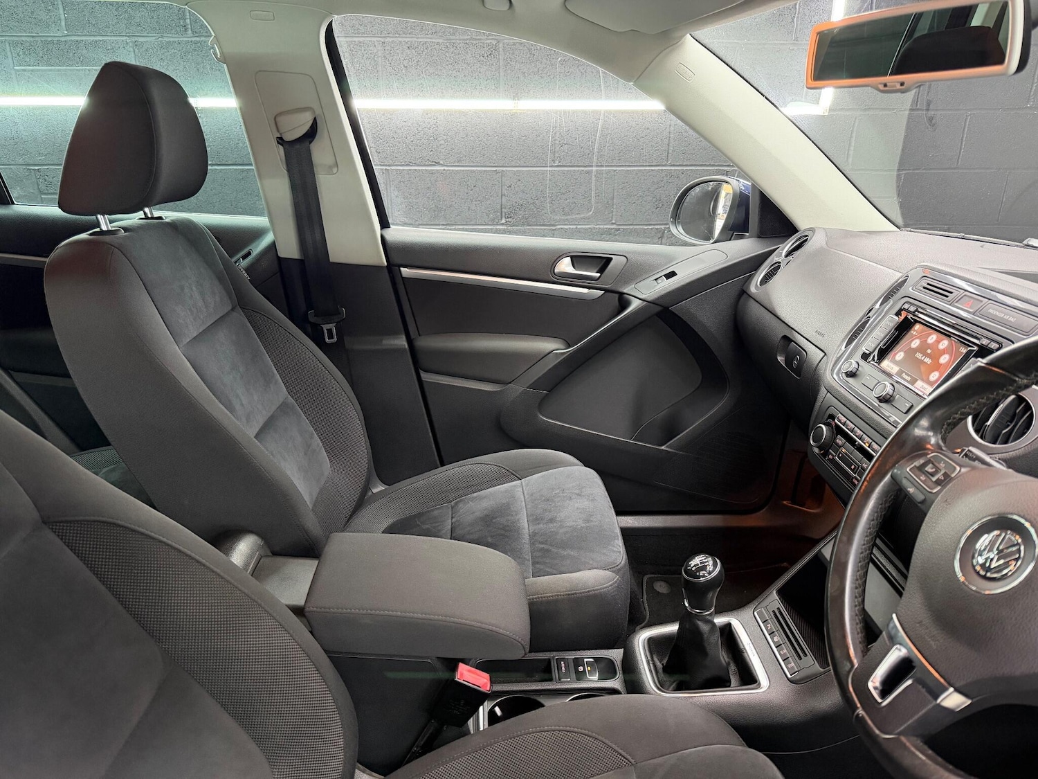 Used Volkswagen Tiguan 2014 for sale - 77015790: Photo 23