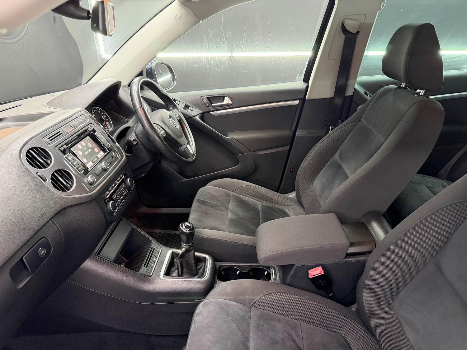 Used Volkswagen Tiguan 2014 for sale - 77015790: Photo 25