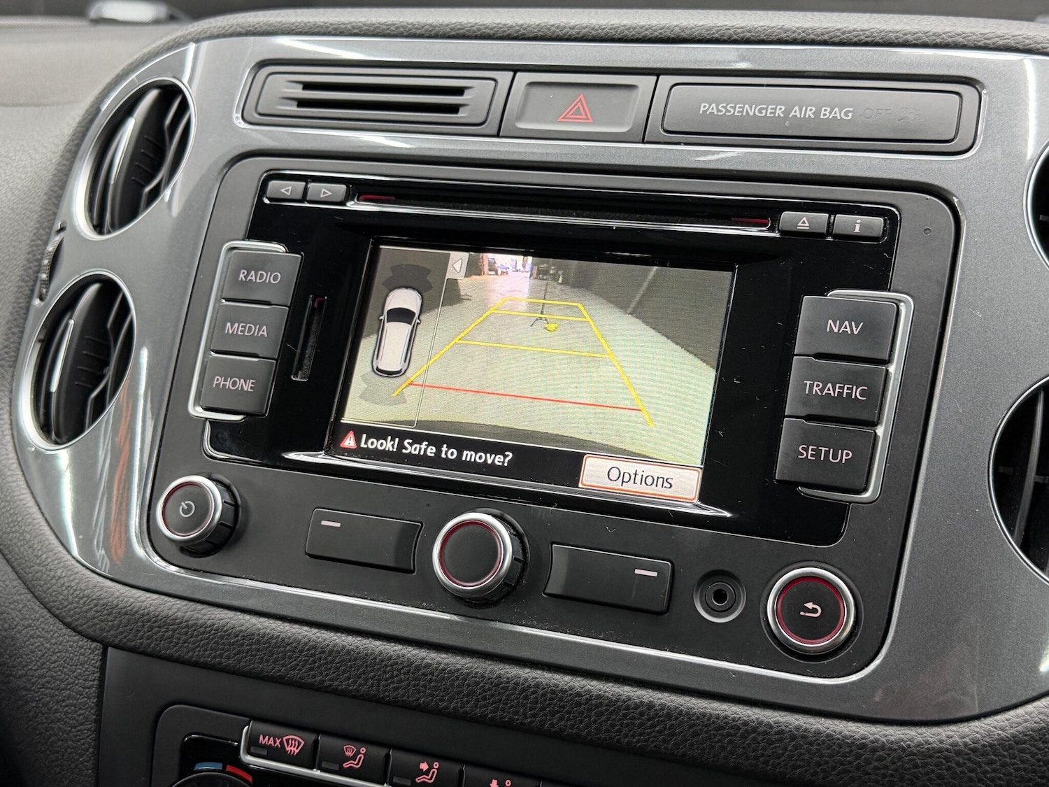 Used Volkswagen Tiguan 2014 for sale - 77015790: Photo 32