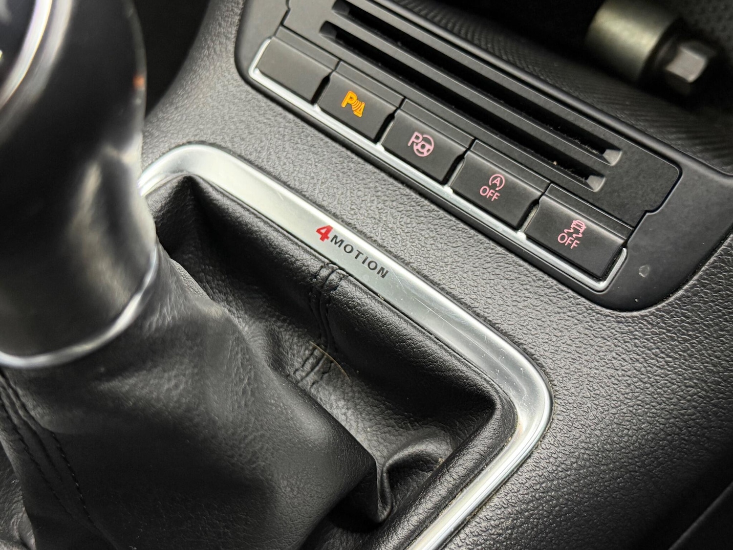 Used Volkswagen Tiguan 2014 for sale - 77015790: Photo 35