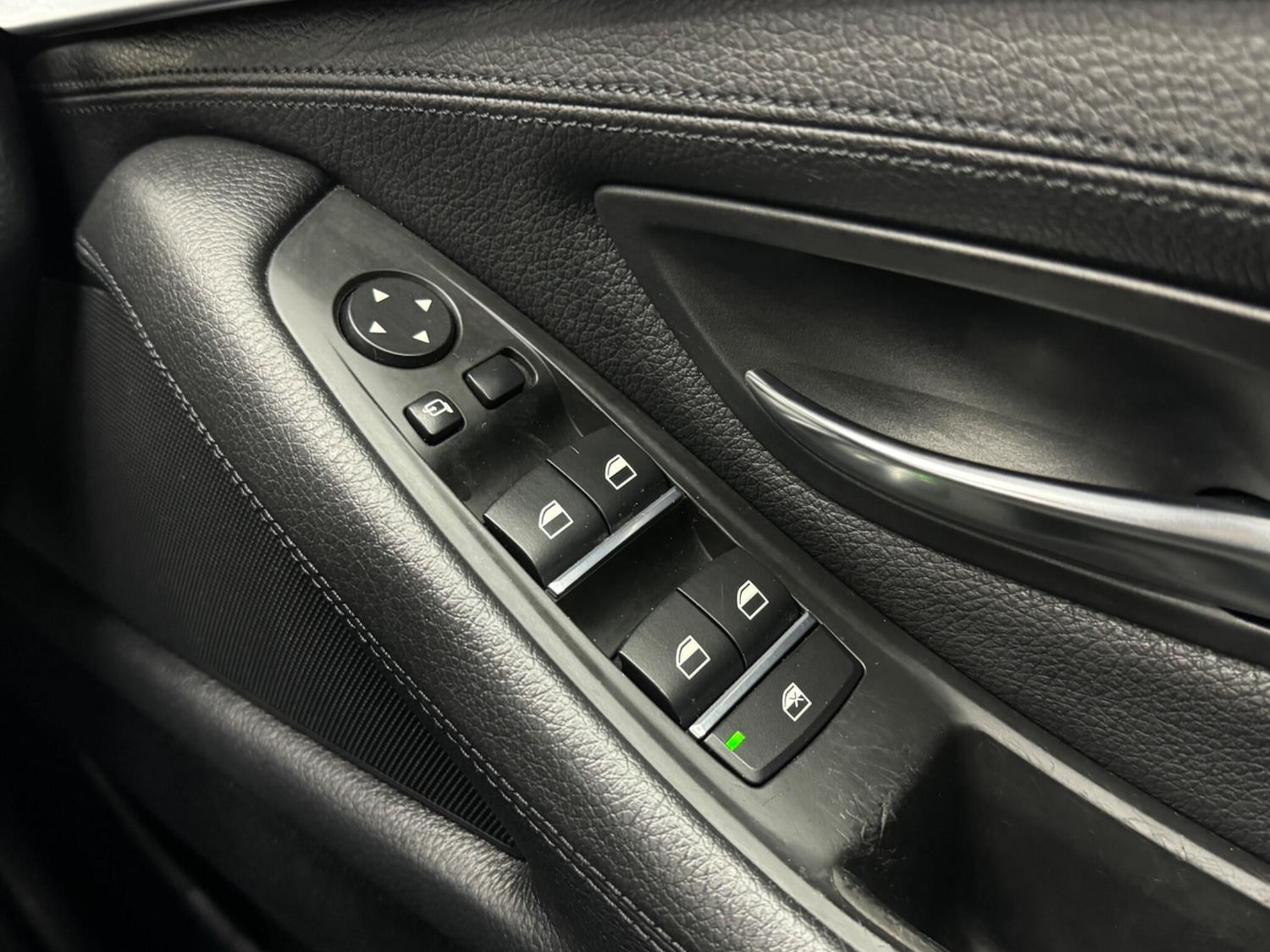 Used BMW 5 Series 2012 for sale - 76862564: Photo 37