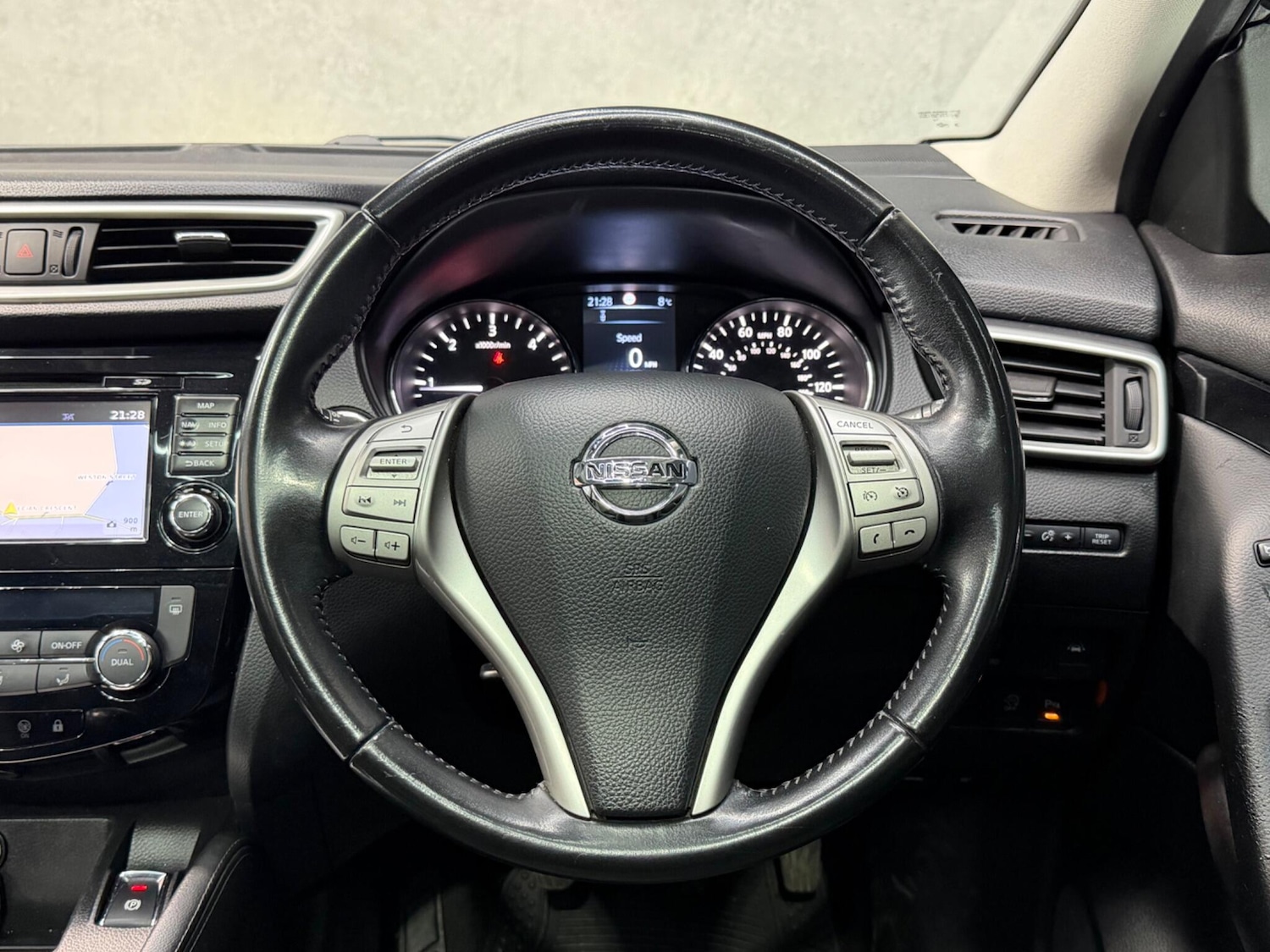 Used Nissan Qashqai for sale - 77625926: Photo 32