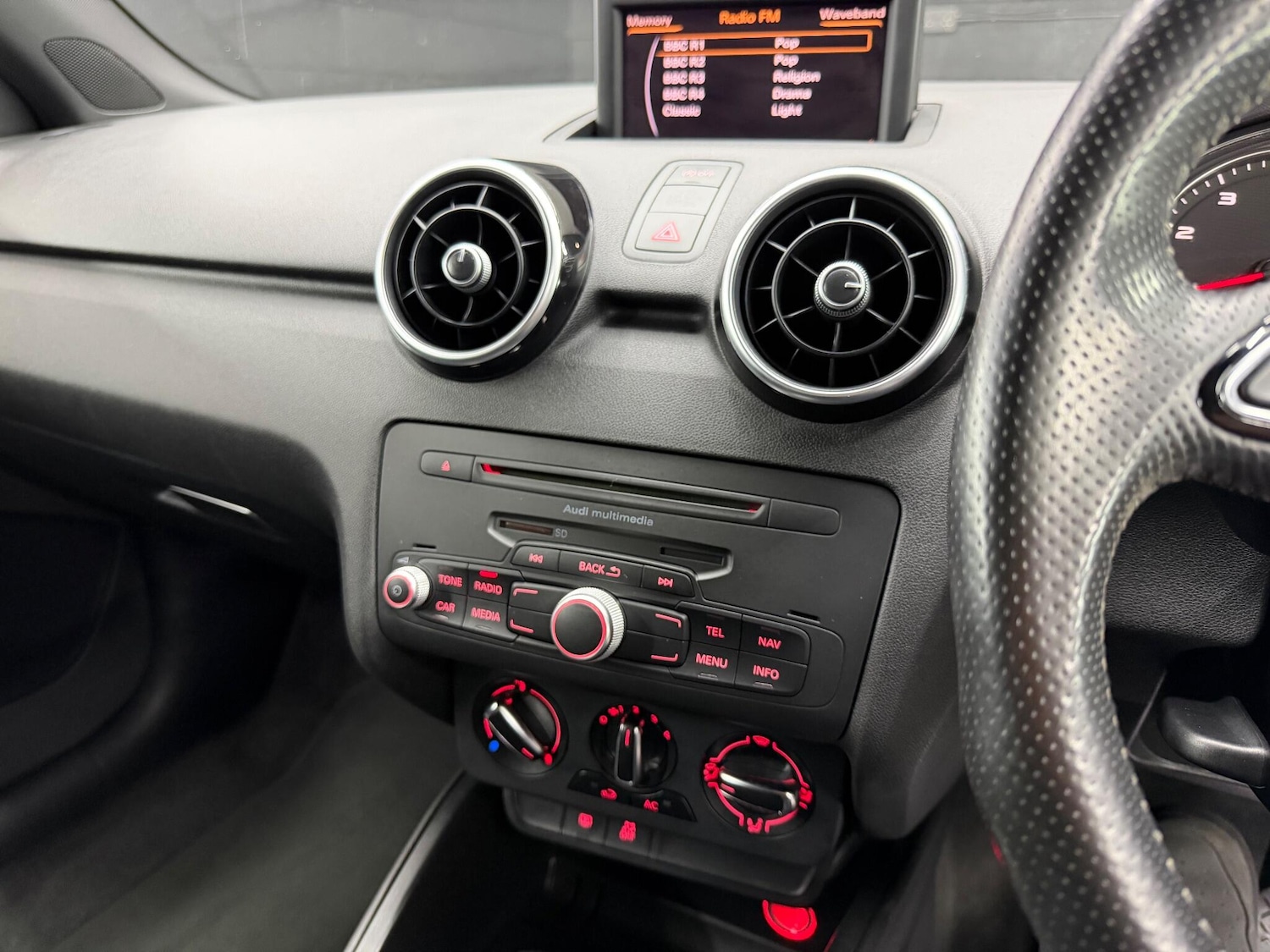 Used Audi A1 2012 for sale - 77143878: Photo 32