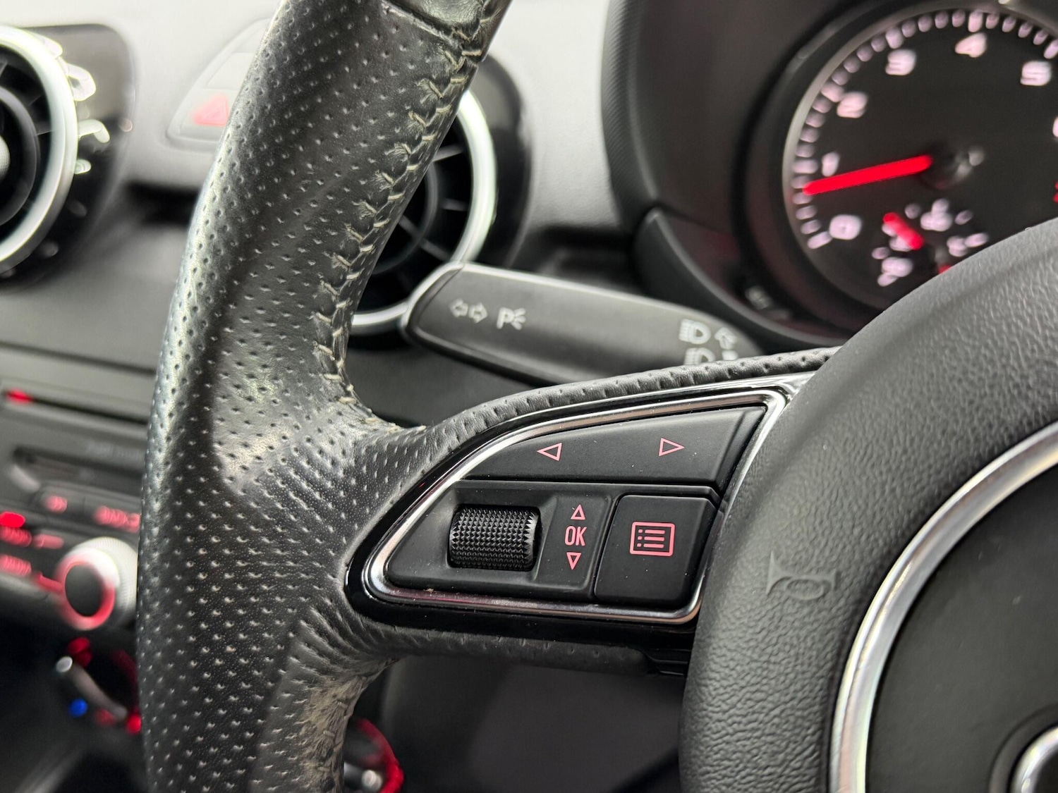 Used Audi A1 2012 for sale - 77143878: Photo 38