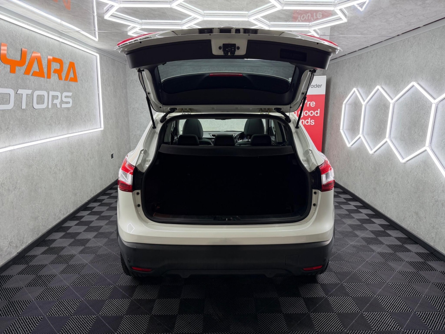 Used Nissan Qashqai 2016 for sale - 78020441: Photo 17