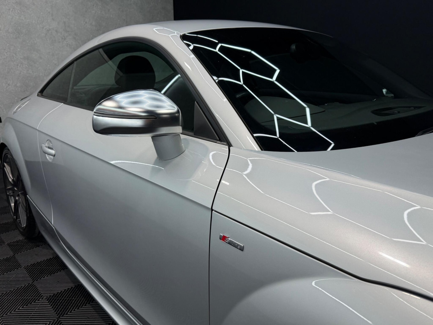 Used Audi TT 2011 for sale - 77441170: Photo 11