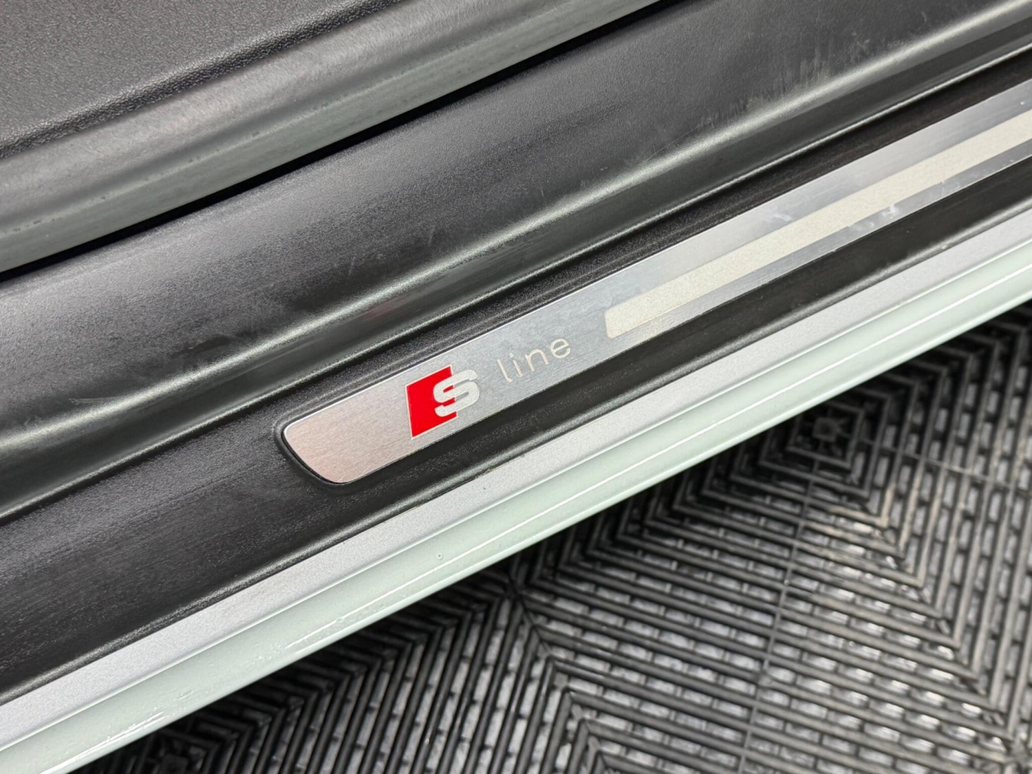 Used Audi TT 2011 for sale - 77441170: Photo 25