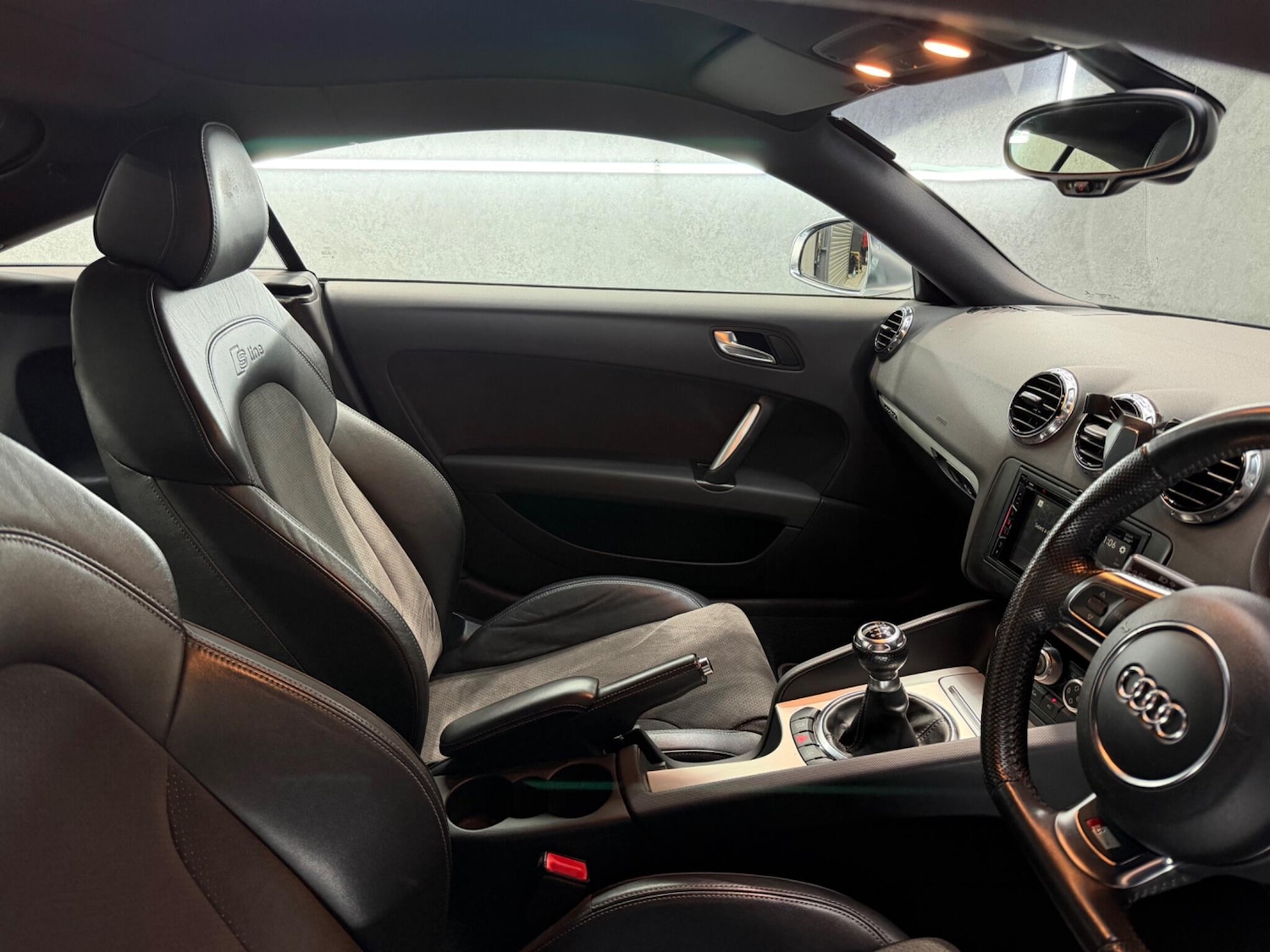 Used Audi TT 2011 for sale - 77441170: Photo 28