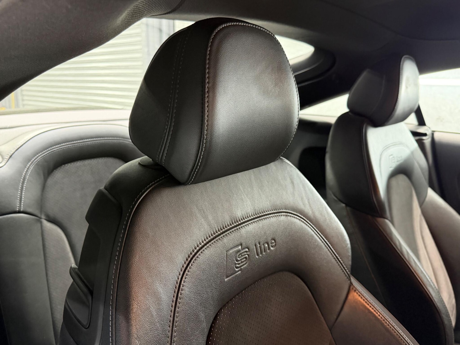 Used Audi TT 2011 for sale - 77441170: Photo 32