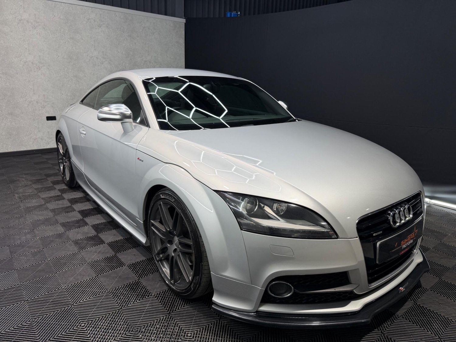 Used Audi TT 2011 for sale - 77441170: Photo 4
