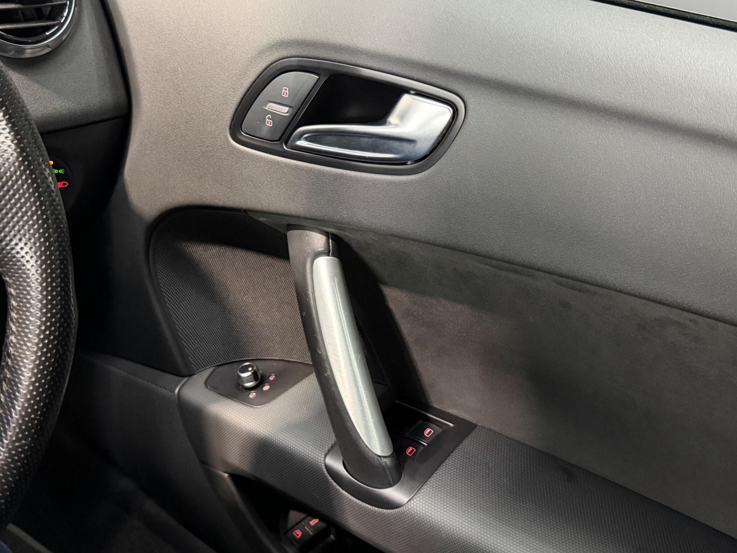 Used Audi TT 2011 for sale - 77441170: Photo 42