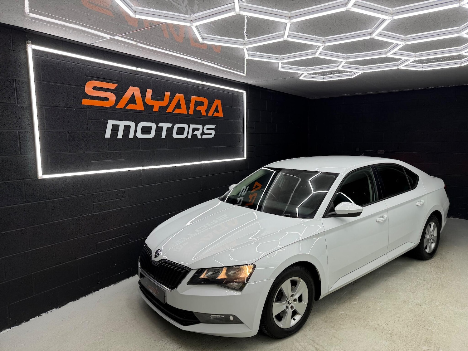 Used Skoda Superb 2015 for sale - 77143218: Photo 1