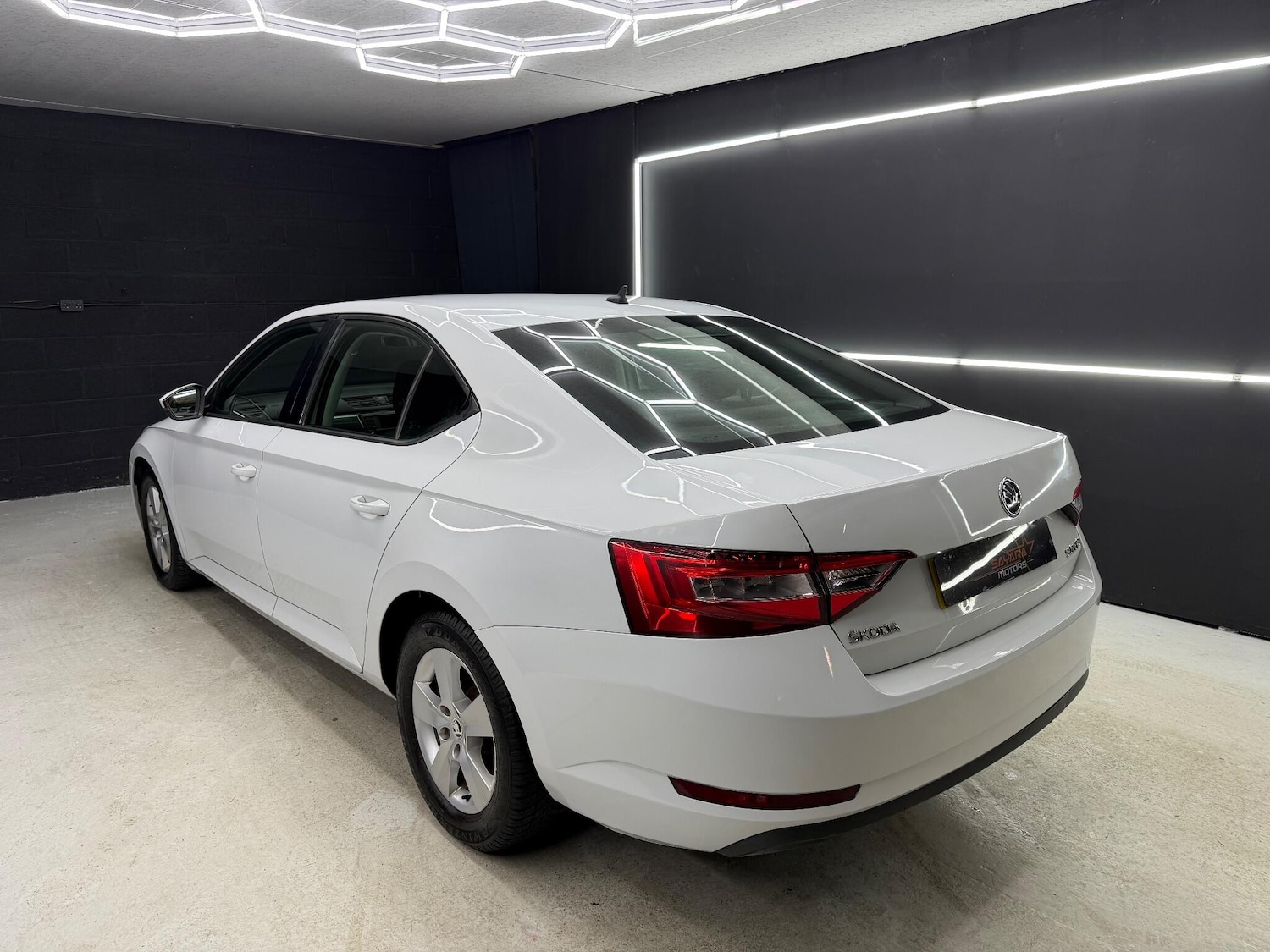 Used Skoda Superb 2015 for sale - 77143218: Photo 10