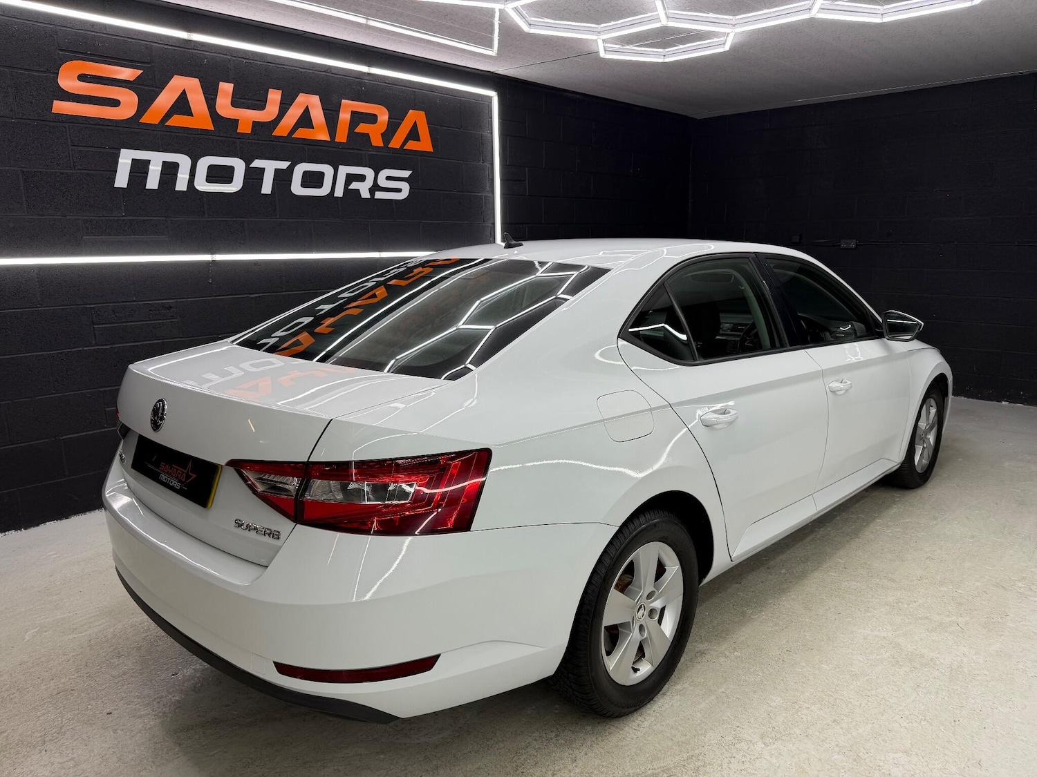 Used Skoda Superb 2015 for sale - 77143218: Photo 11
