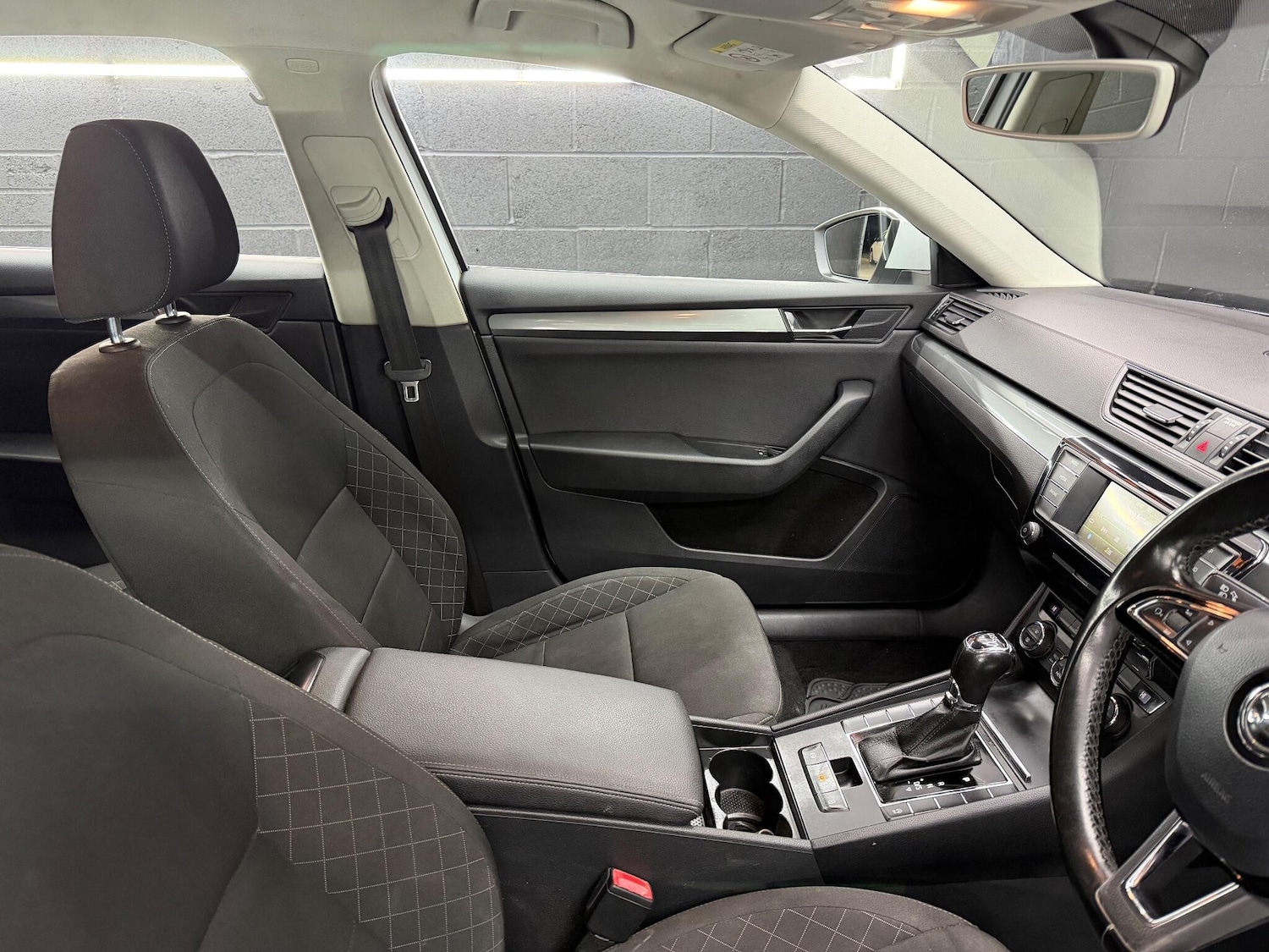 Used Skoda Superb 2015 for sale - 77143218: Photo 20