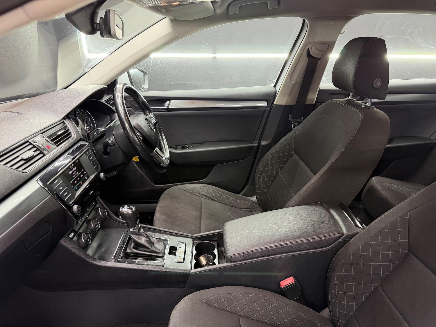 Used Skoda Superb 2015 for sale - 77143218: Photo 22