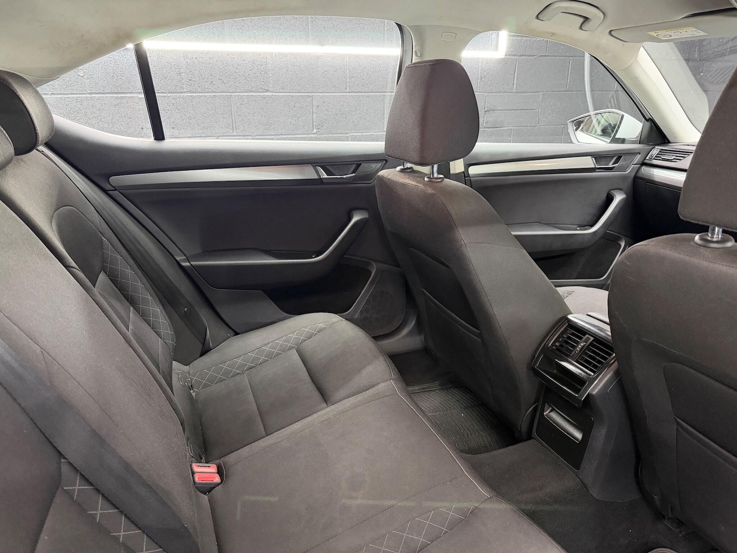 Used Skoda Superb 2015 for sale - 77143218: Photo 24