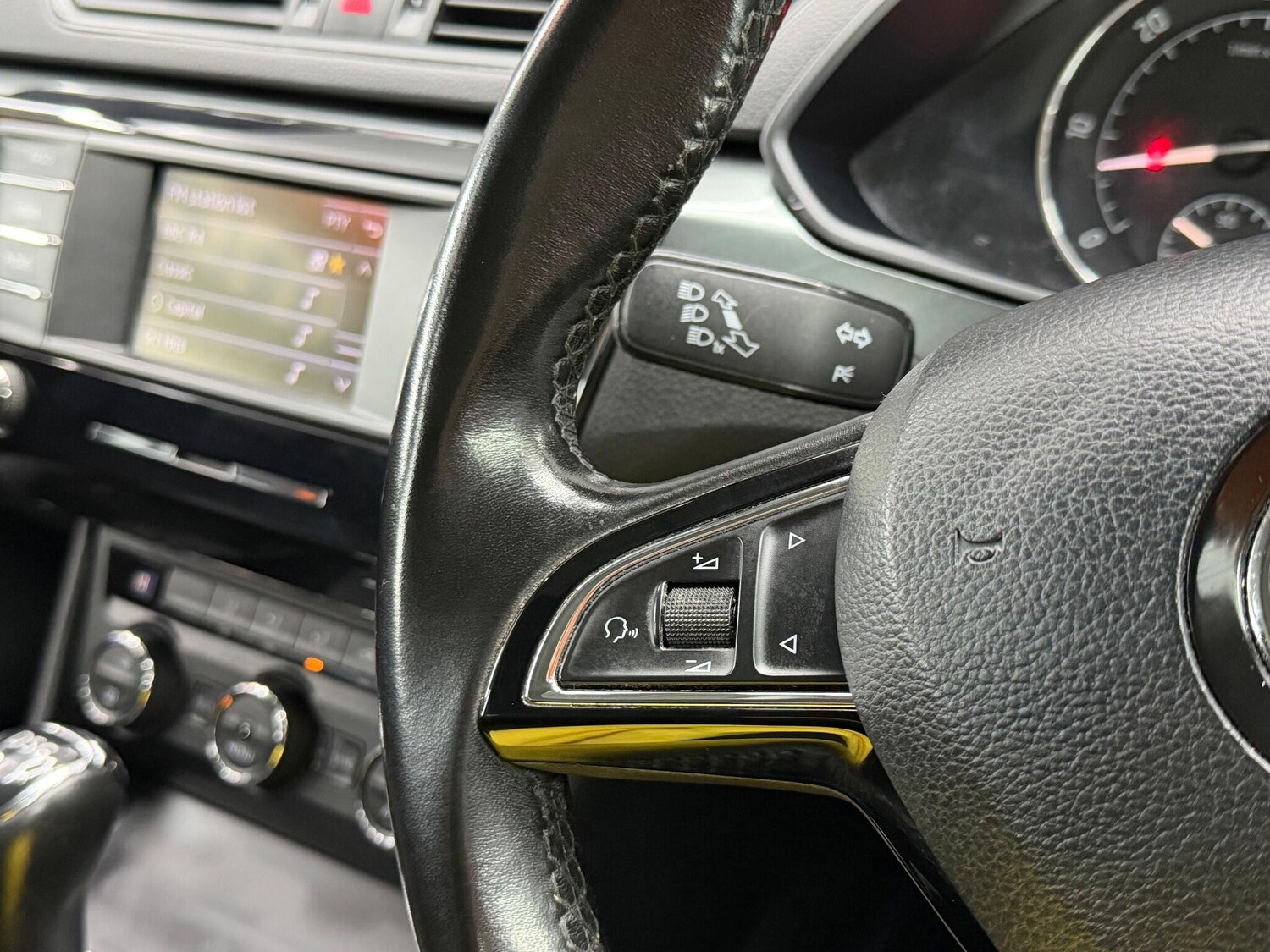 Used Skoda Superb 2015 for sale - 77143218: Photo 33