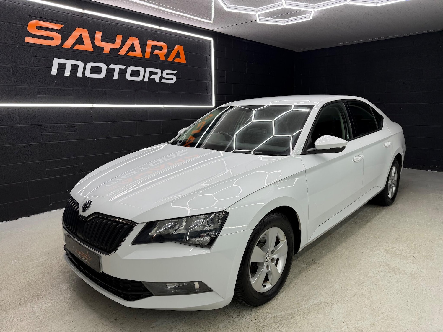 Used Skoda Superb 2015 for sale - 77143218: Photo 5