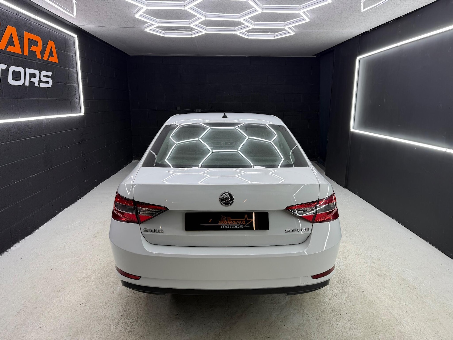 Used Skoda Superb 2015 for sale - 77143218: Photo 8