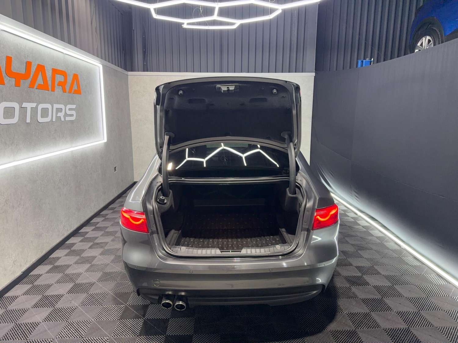 Used Jaguar XF 2017 for sale - 77331437: Photo 13