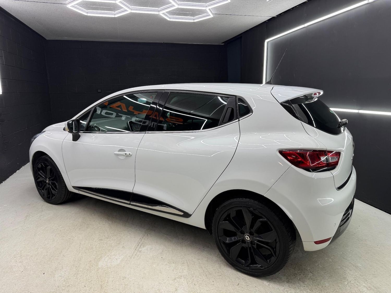 Used Renault Clio 2018 for sale - 77143466: Photo 16