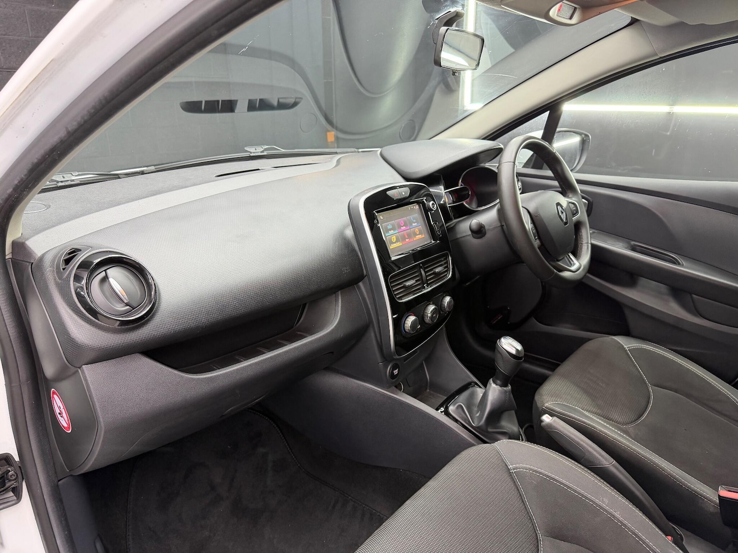 Used Renault Clio 2018 for sale - 77143466: Photo 21