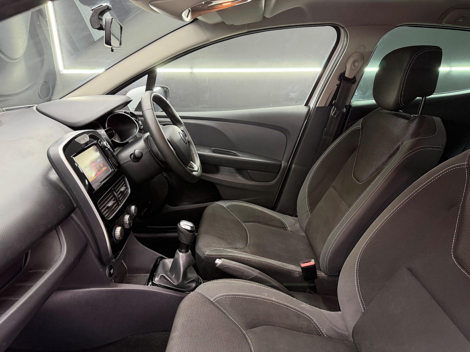 Used Renault Clio 2018 for sale - 77143466: Photo 22