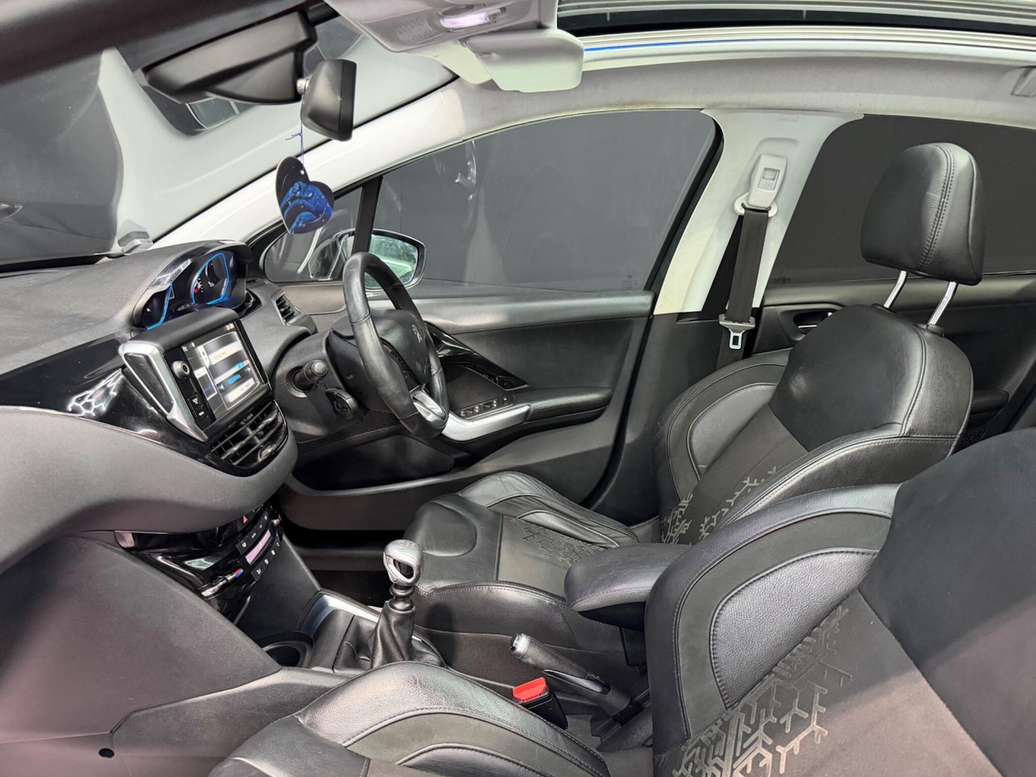 Used Peugeot 208 2014 for sale - 77331442: Photo 19