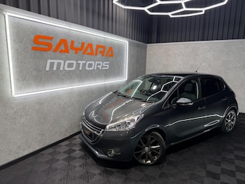 Used Peugeot 208 2014 for sale - 77331442: Photo