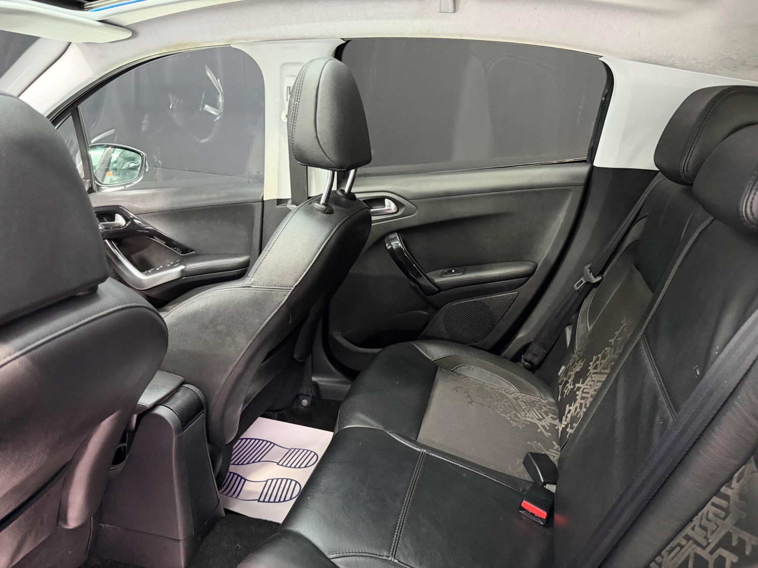 Used Peugeot 208 2014 for sale - 77331442: Photo 22